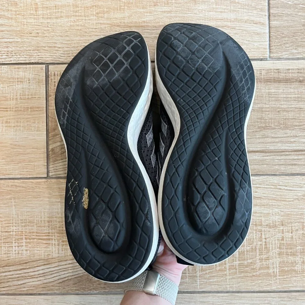 Mens Adidas Black/Grey Sneakers - 8.5